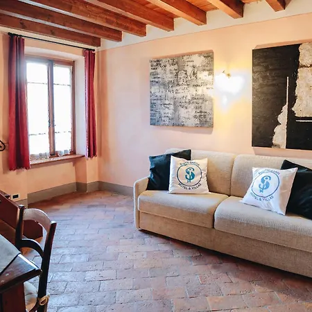 La Dimora Nel Castello Apartman *